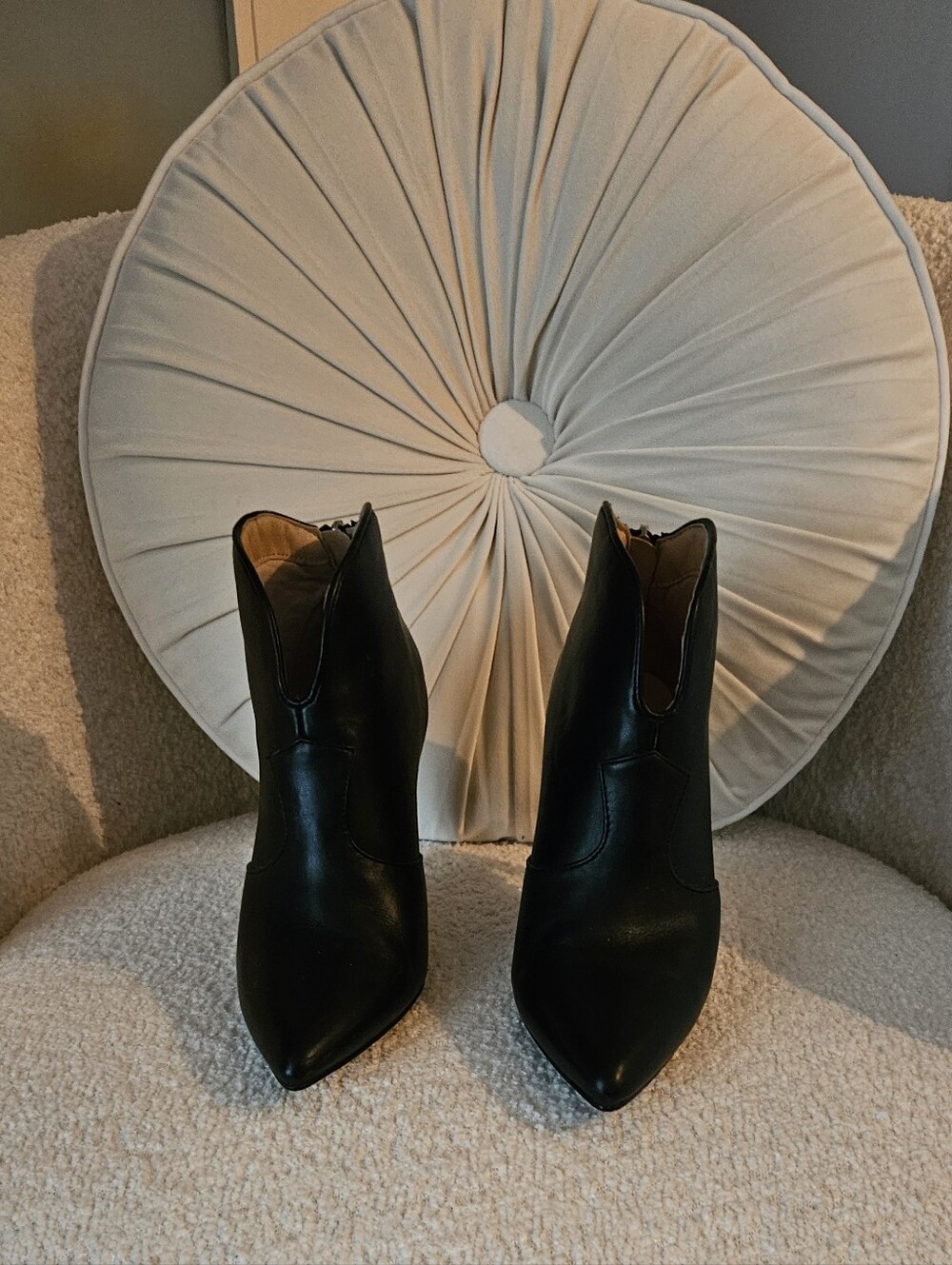 Cafè Noir Women's Leather Black Pointed Toe Ankle Boots